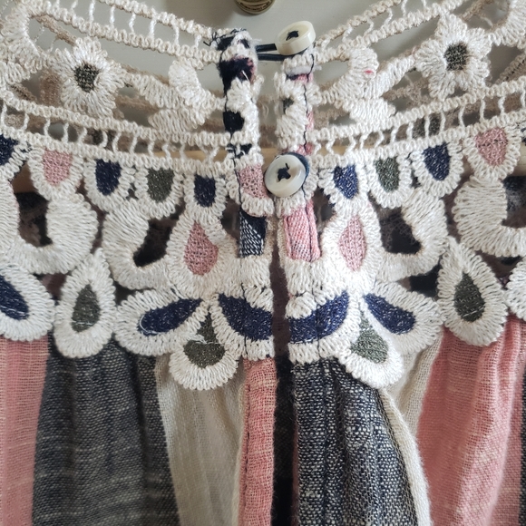 By Anthropologie plaid & lace top size S - Picture 7 of 8